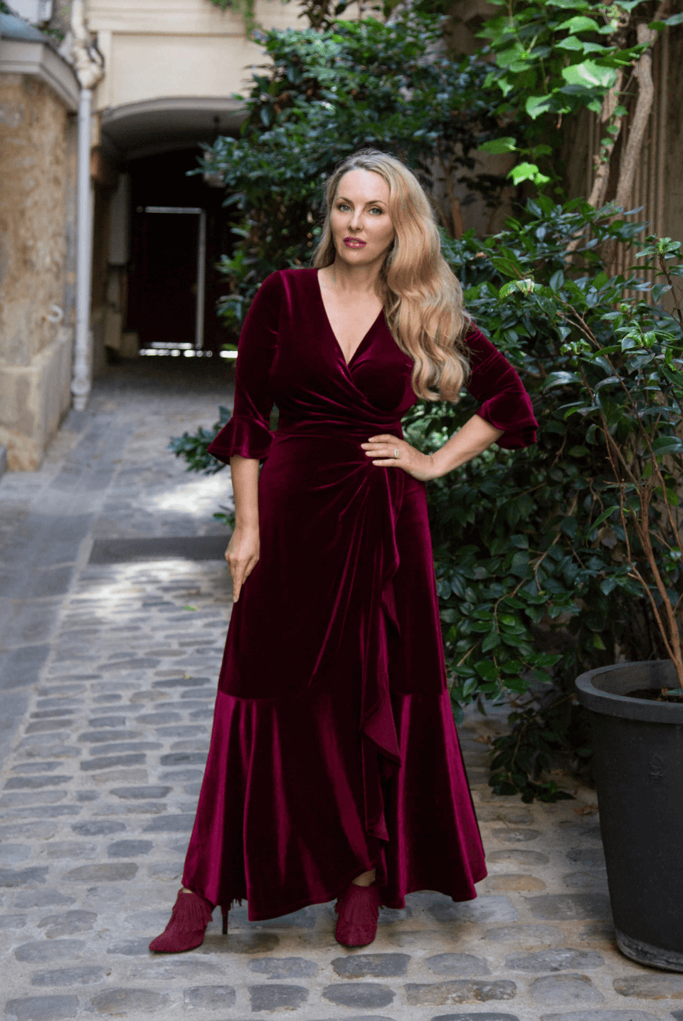 Stevie Velvet Ruffle Dress in Wine Luxe Velvet – Katya Wildman